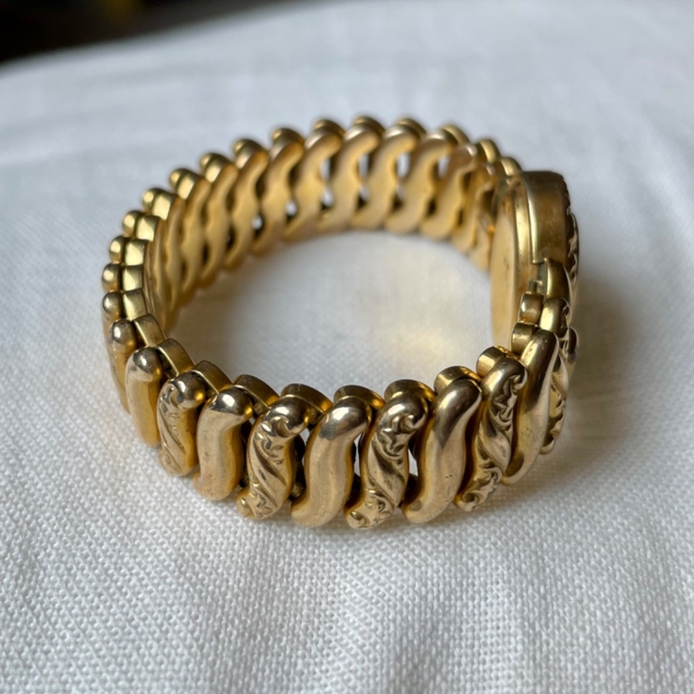 LOVESHACKFANCY SIGNATURE VINTAGE BRACELET - Picture 8 of 8